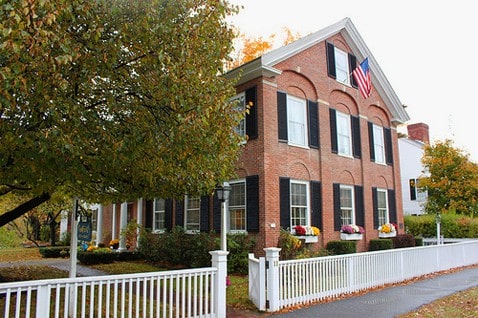 Post image for $6500 Homebuyer Tax Credit For Current Homeowners Signed Into Law Today. Is It Retroactive?